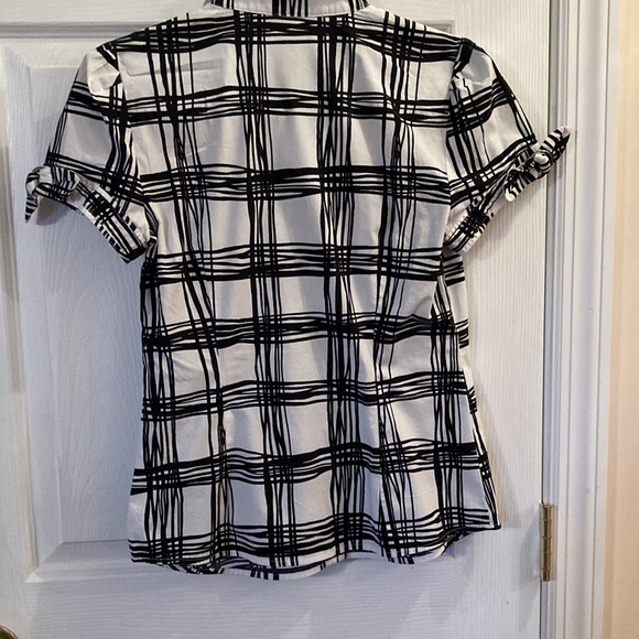 Express Design Studio women’s button up, black & white. Small - Picture 2 of 5